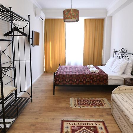 Batoni Apartments Tbilisi Esterno foto