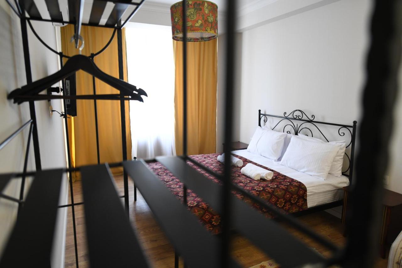 Batoni Apartments Tbilisi Esterno foto