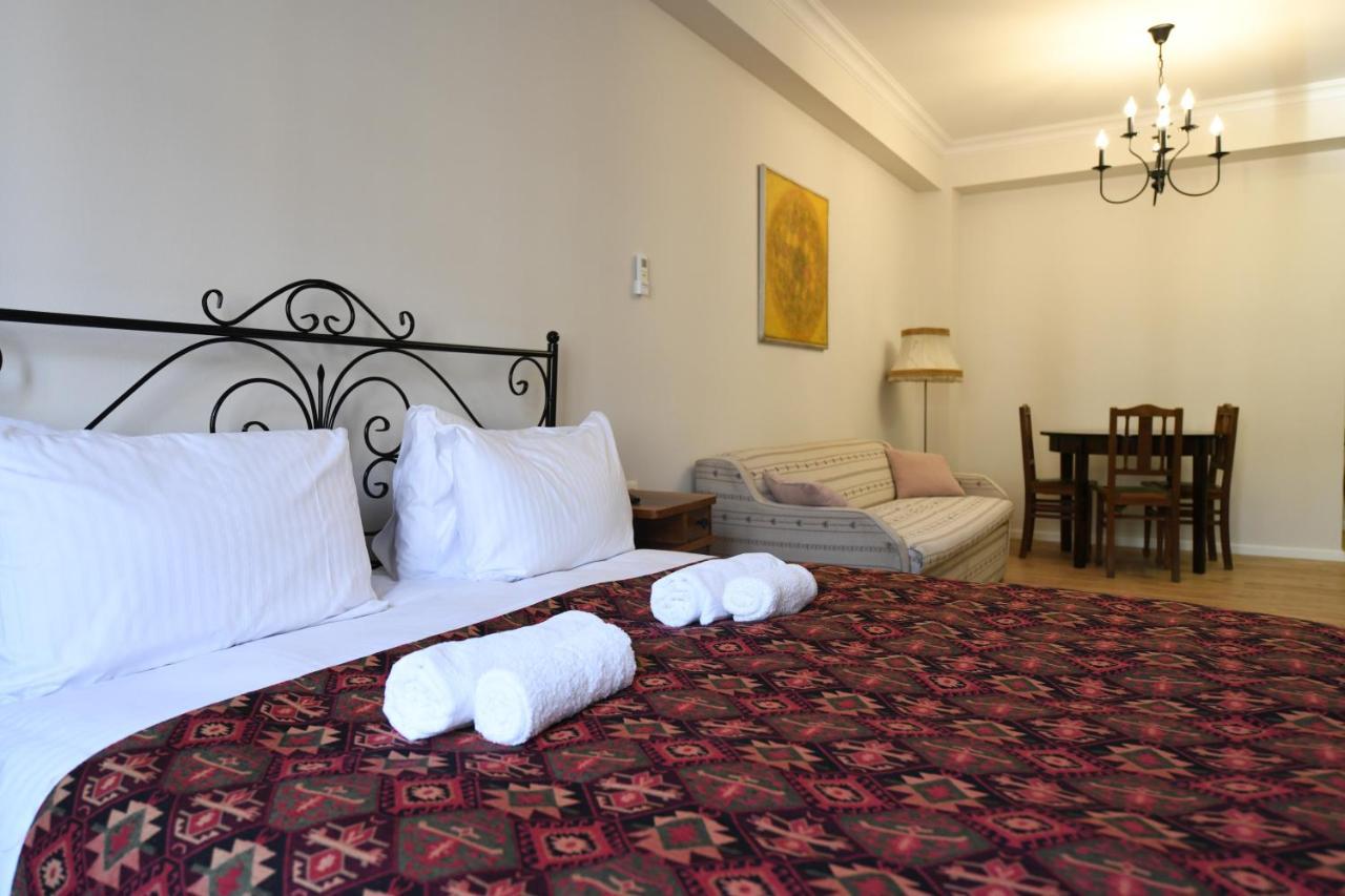 Batoni Apartments Tbilisi Esterno foto