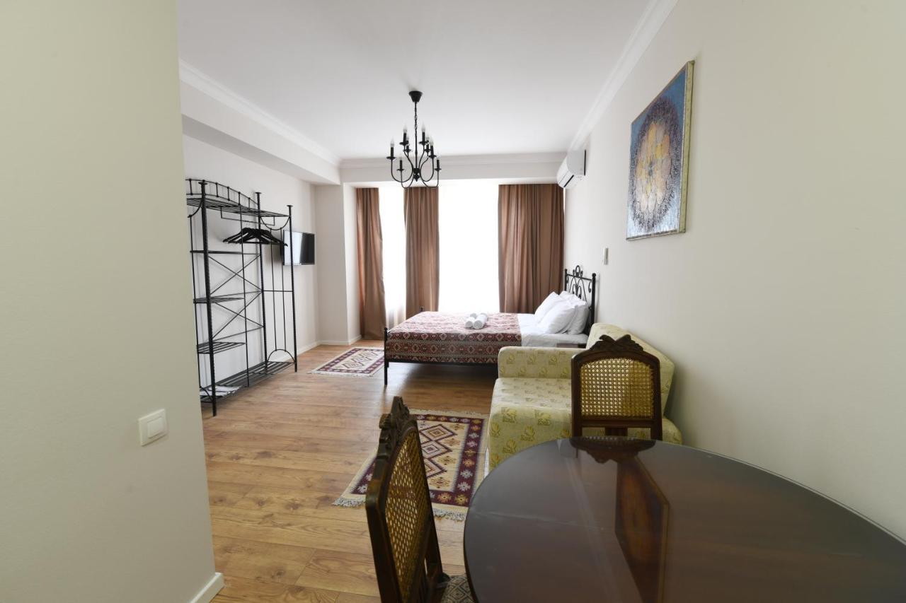 Batoni Apartments Tbilisi Esterno foto