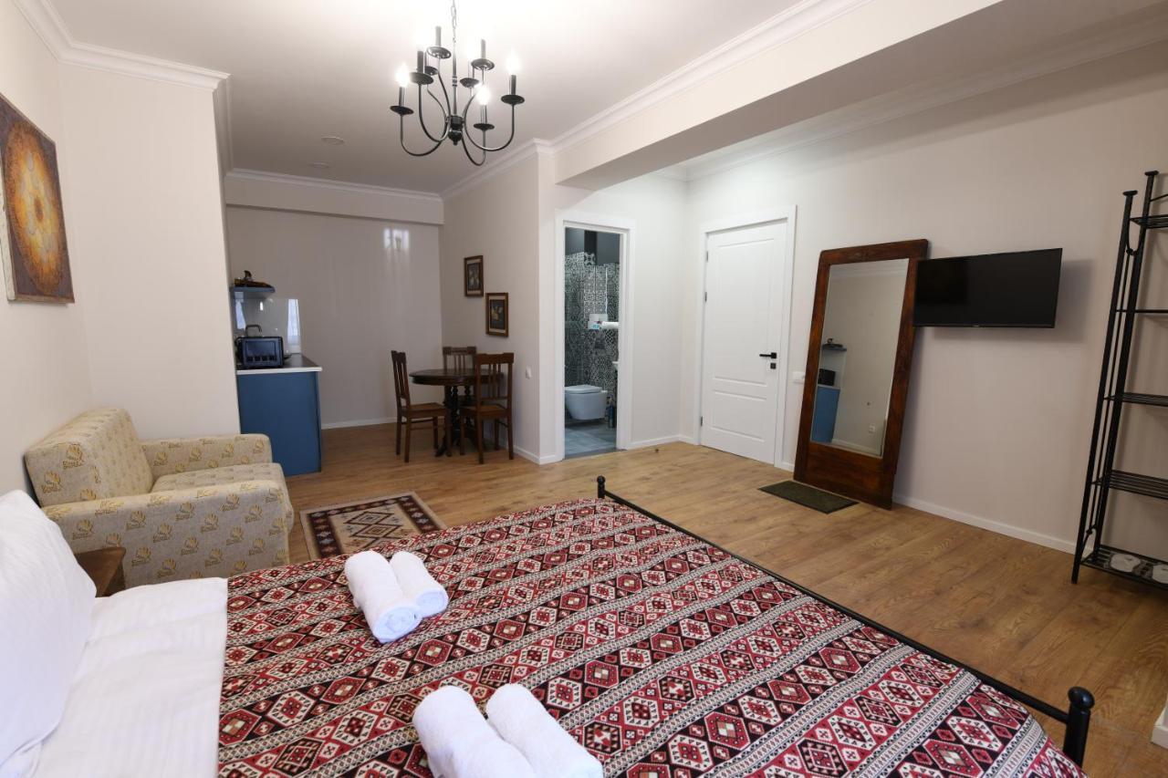 Batoni Apartments Tbilisi Esterno foto